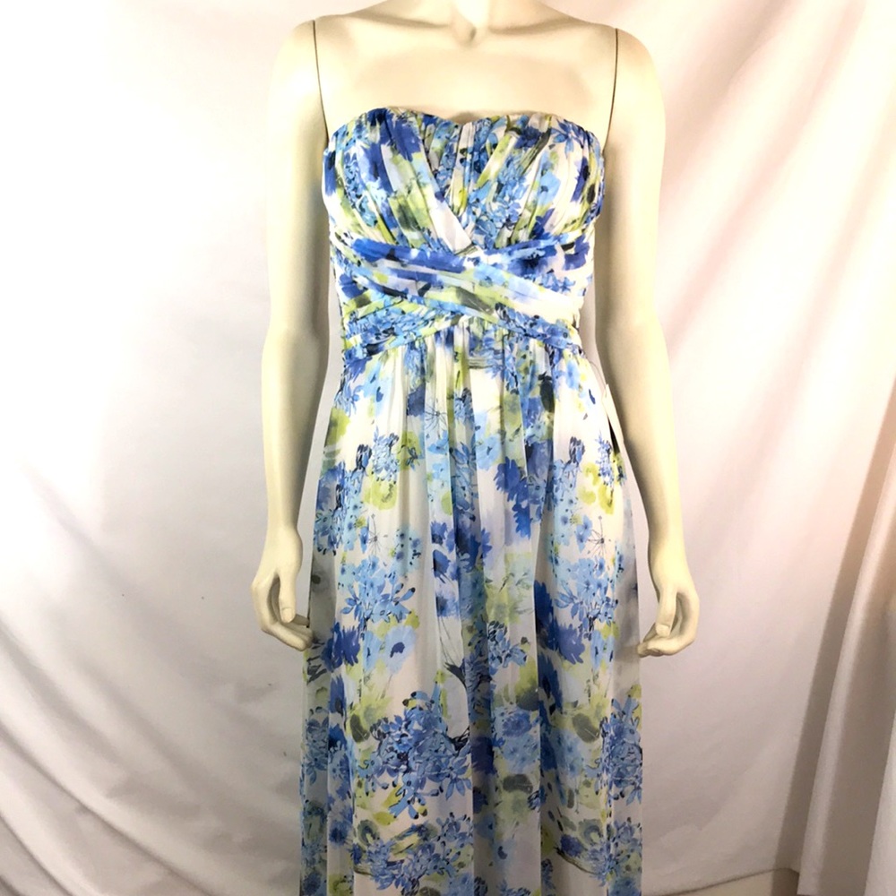 Lulu’s strapless gown, size M, NWT
